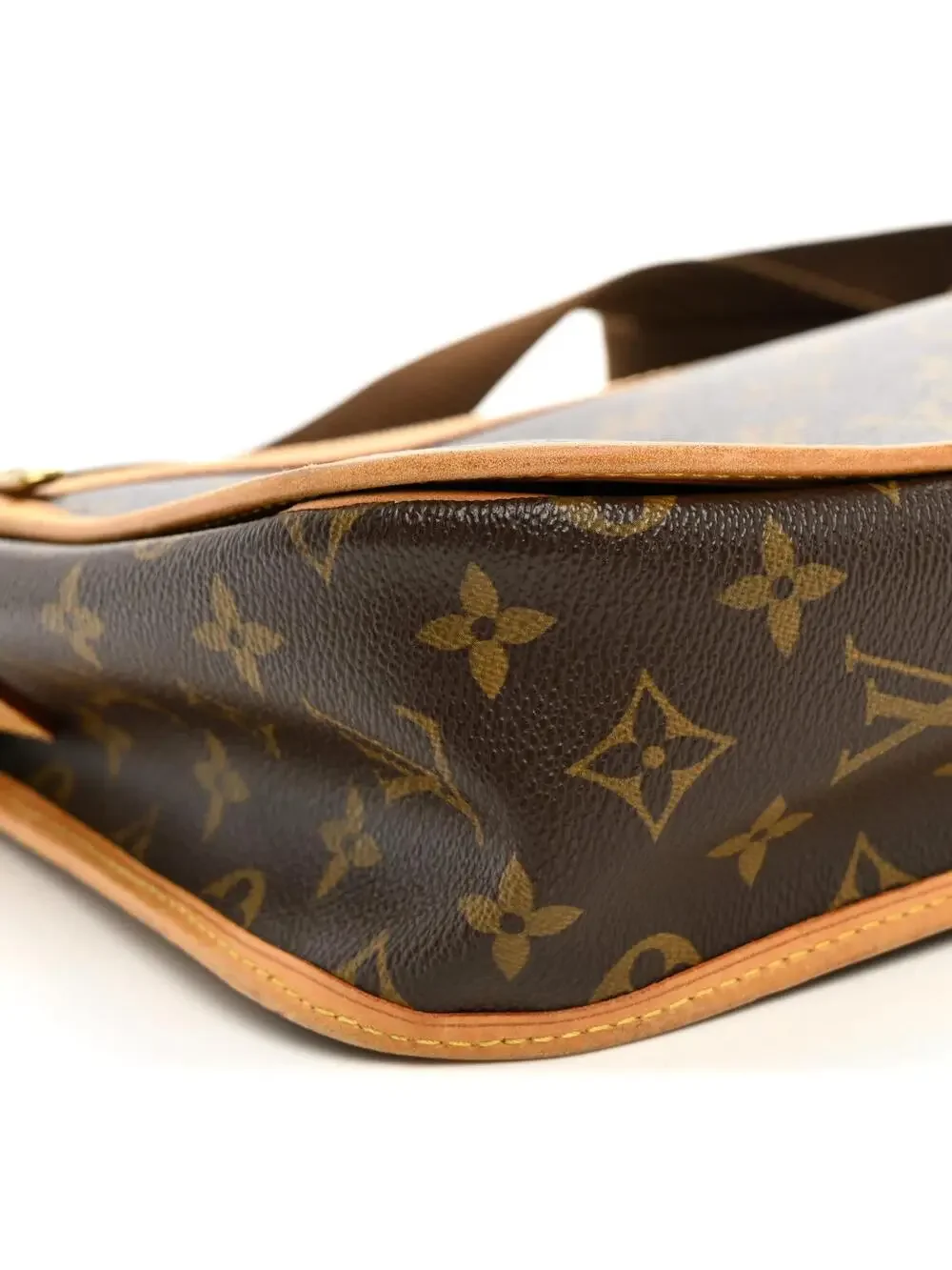 Louis Vuitton Bosphore Pm Messenger #329077L79B